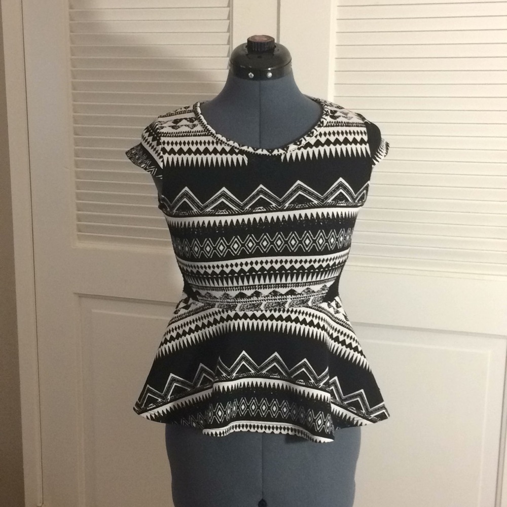 Black and white Peplum top! Lace accents!